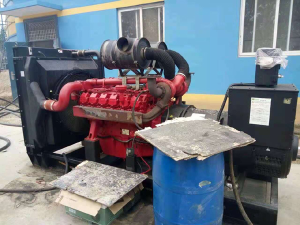 五寨租赁发电机-柴油发电机组的齿轮箱和发电机温升控制