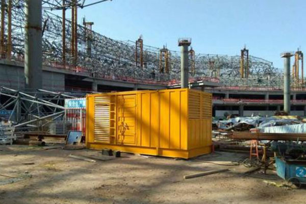 五寨发电机出租如何判断空气滤清器是否需要更换？